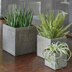 3er Set Pflanzkübel Aus Kunststoff In Steinoptik - Polcenigo