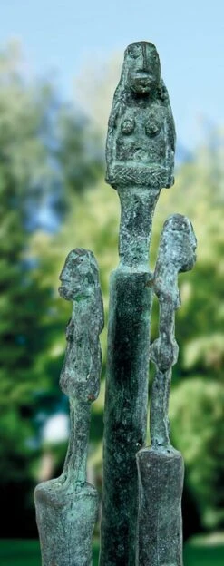 Limitierte Bronzeplastik - 3 Statuen Auf Säulen - Garten 8 Limitierte Bronzeplastik - 3 Statuen Auf Säulen - Garten -Pflanz Traum Verkaufsgeschäft limitierte bronzeplastik 3 statuen auf saeulen garten3