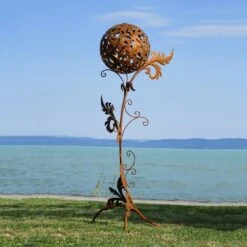 Metall Gartenplastik XXL Im Floralen Design Mit Kugel - Florala -Pflanz Traum Verkaufsgeschäft metall gartenplastik xxl im floralen design mit kugel florala3