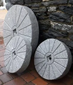 Mühlstein Aus Granit Kaufen - Mühlsteine -Pflanz Traum Verkaufsgeschäft muehlstein aus granit kaufen muehlsteine3