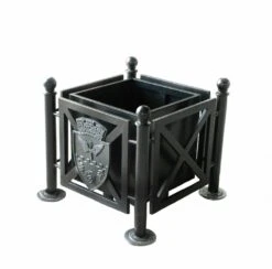 Quadratischer Blumenkasten Aus Gusseisen Zur Dekoration - Hanna