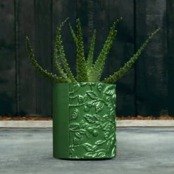 Rundes Pflanzgefäß Mit Blättermotiv Aus Architekturbeton - Magrite